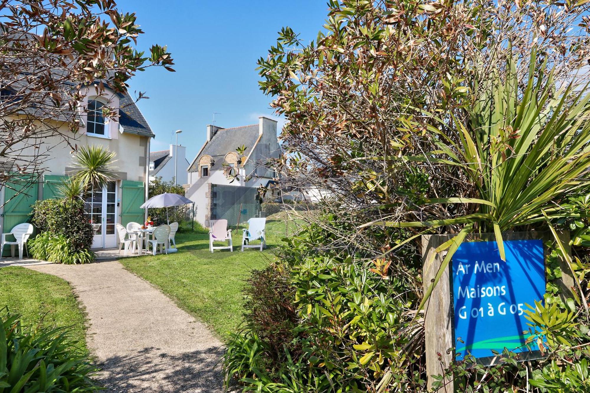 Maison G5 Au Guilvinec: Seaside Retreat With Garden And Pool Holiday home