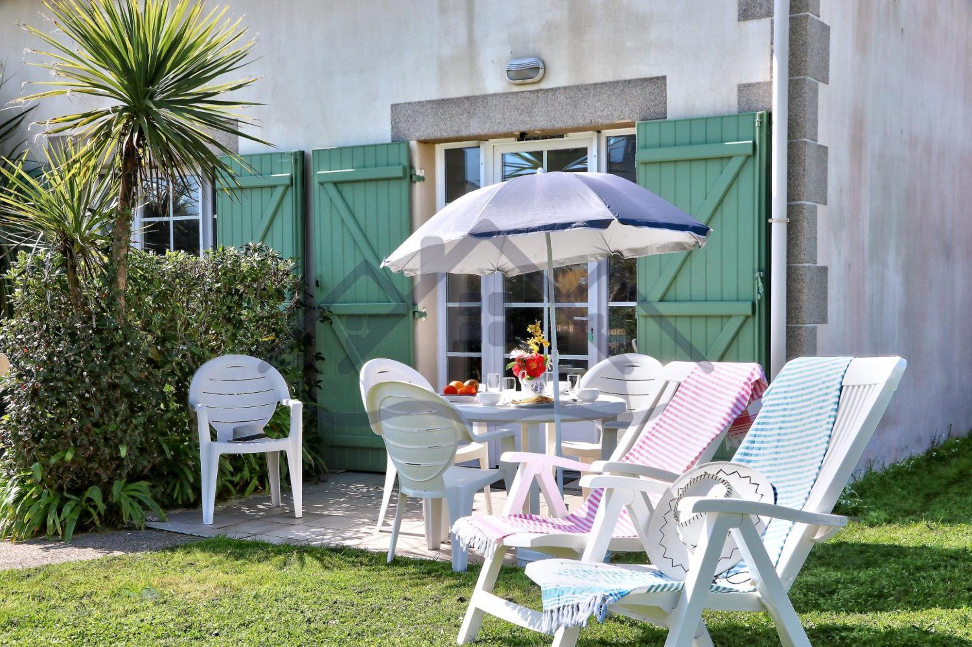 Holiday home Maison G5 Au Guilvinec: Seaside Retreat With Garden And Pool *