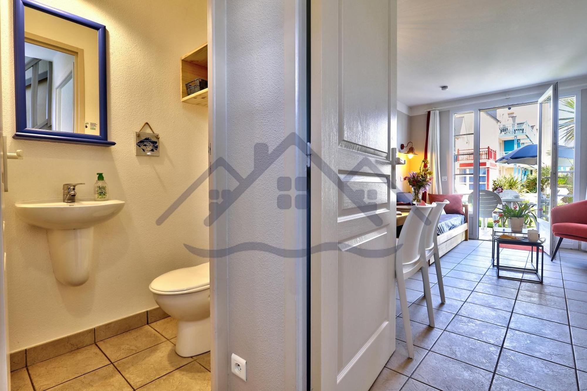 Holiday home Maison G5 Au Guilvinec: Seaside Retreat With Garden And Pool Guilvinec