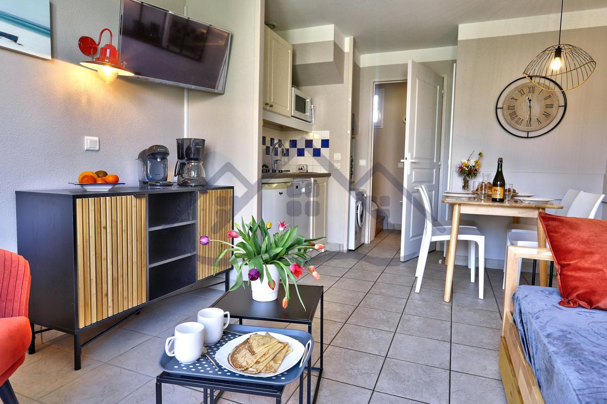 Holiday home Maison G5 Au Guilvinec: Seaside Retreat With Garden And Pool Guilvinec